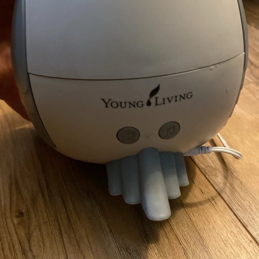 Young Living Feather the Owl Diffuser